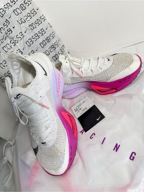 Nike Women’s White & Pink Running Shoes with ZoomX Cushioning